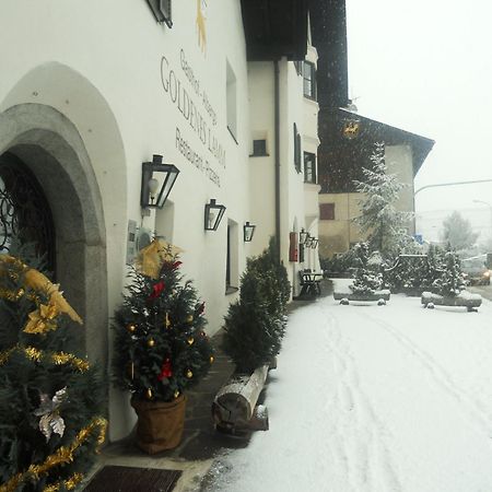 Готель Gasthof Goldenes Lamm Vahrn Екстер'єр фото