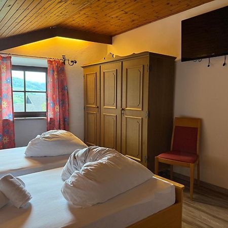 Gasthof Goldenes Lamm Vahrn Екстер'єр фото