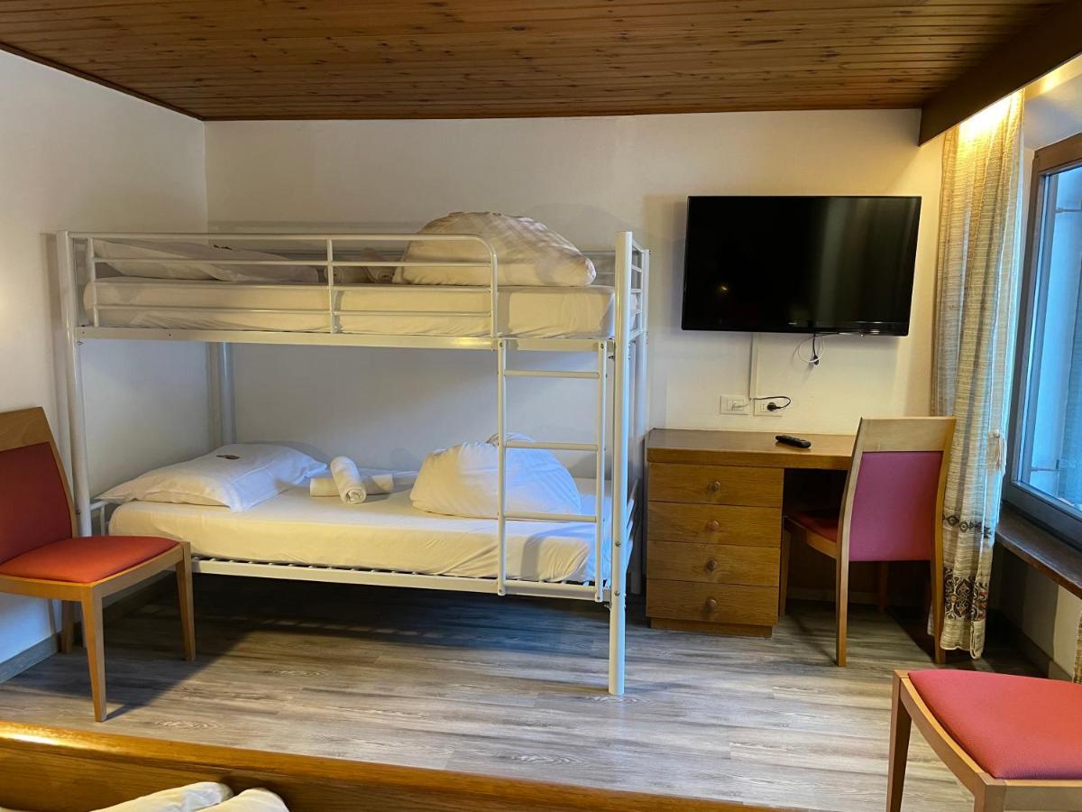 Gasthof Goldenes Lamm Vahrn Екстер'єр фото