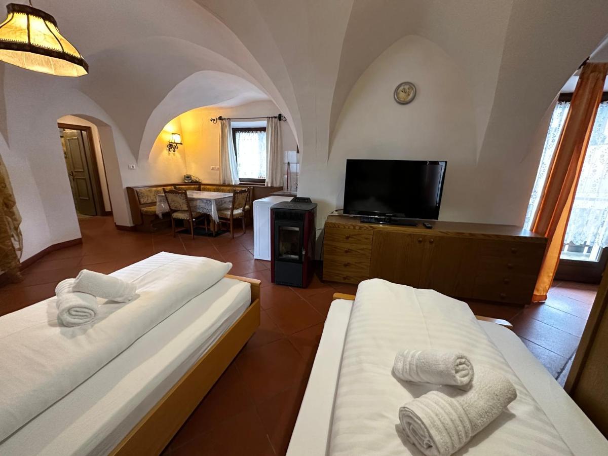 Gasthof Goldenes Lamm Vahrn Екстер'єр фото