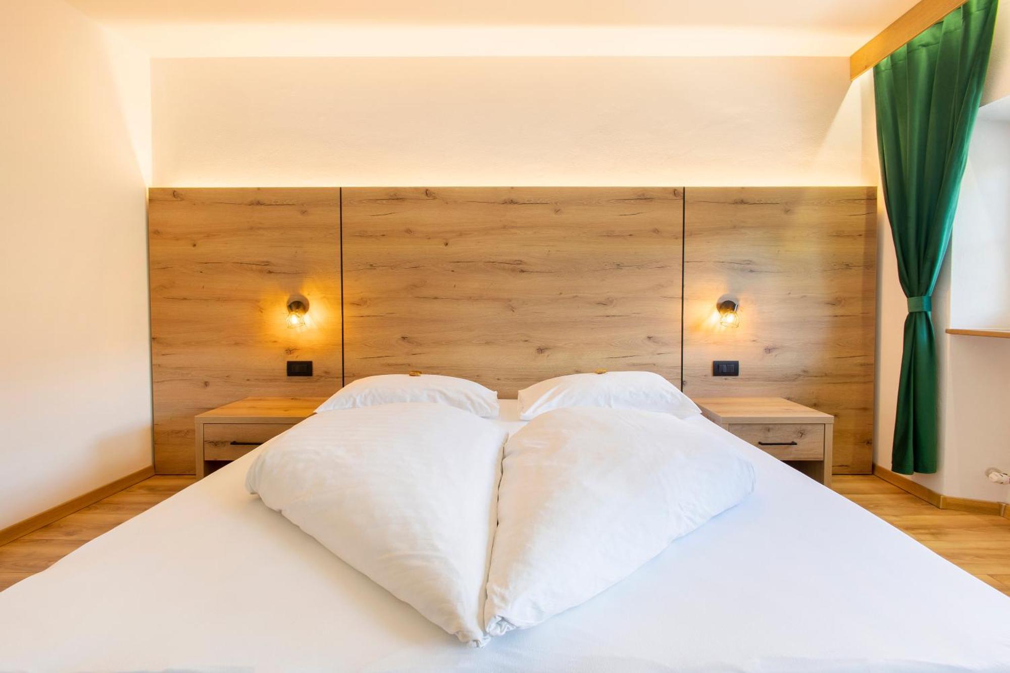 Gasthof Goldenes Lamm Vahrn Екстер'єр фото