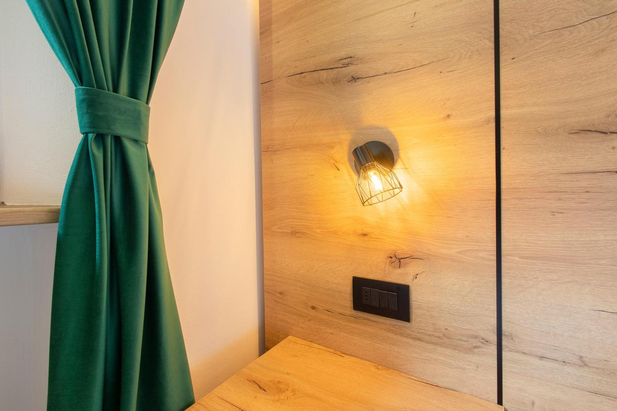 Gasthof Goldenes Lamm Vahrn Екстер'єр фото